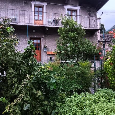 La Casa Antica Bed & Breakfast ปอนต์-เซนต์-มาร์ติน ภายนอก รูปภาพ