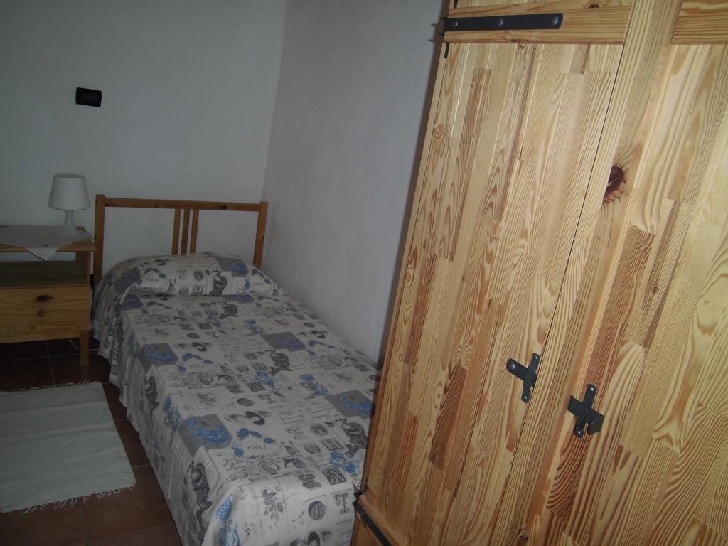 La Casa Antica Bed & Breakfast ปอนต์-เซนต์-มาร์ติน ภายนอก รูปภาพ
